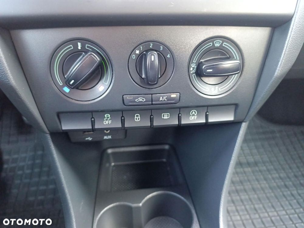 Skoda RAPID - 29