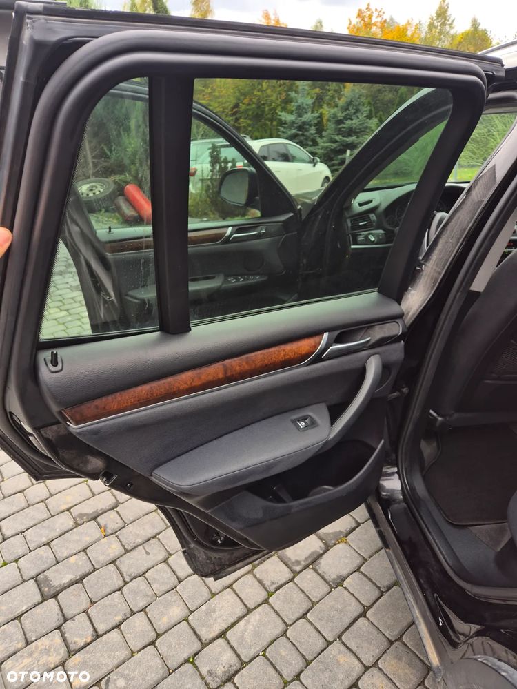 BMW X3 xDrive28i - 14