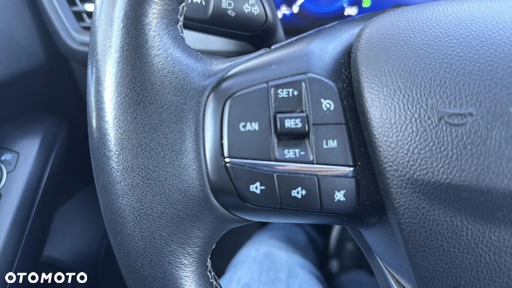 Ford Focus 1.0 EcoBoost Titanium X - 18