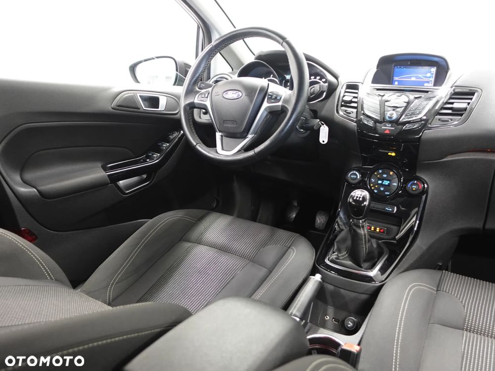 Ford Fiesta 1.5 TDCi Celebration - 31