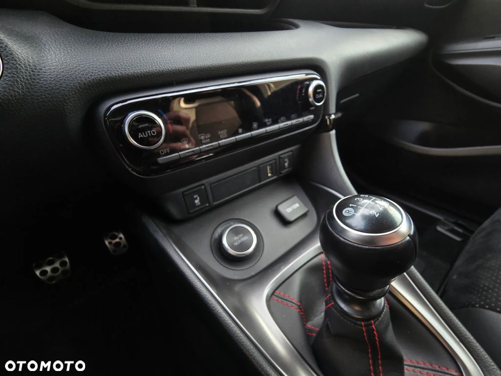 Toyota GR Yaris - 15