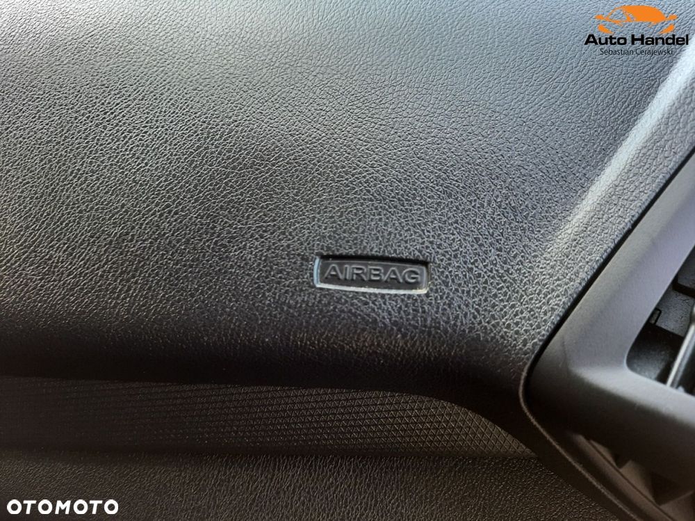Ford Tourneo Connect - 32
