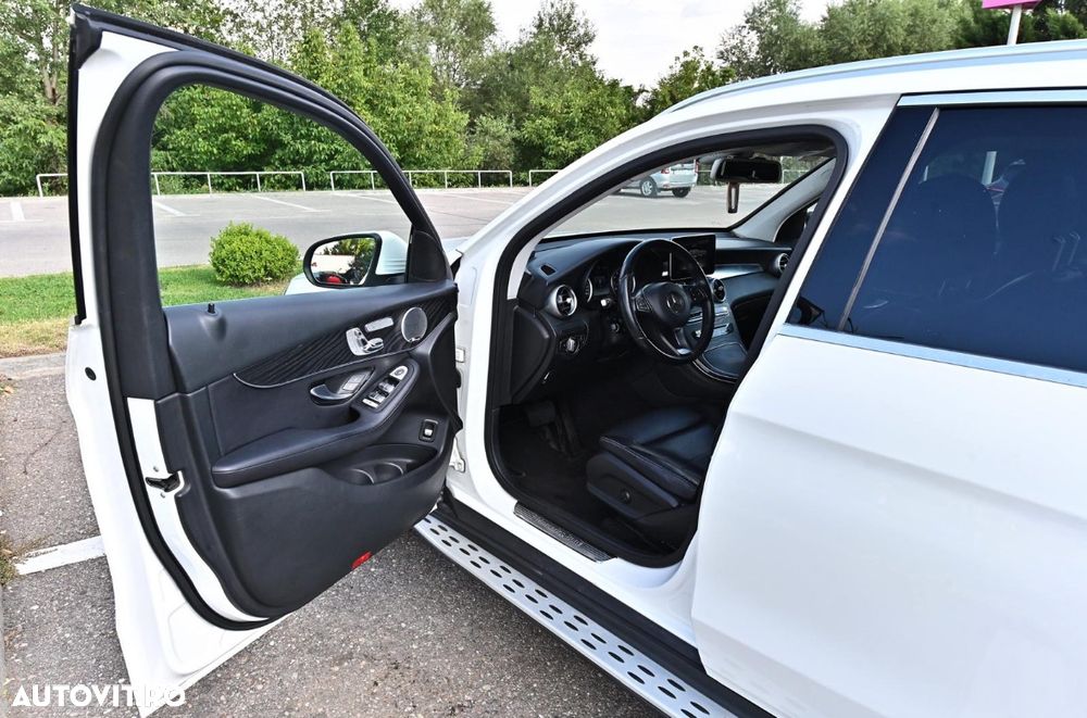 Mercedes-Benz GLC 300 4MATIC - 13