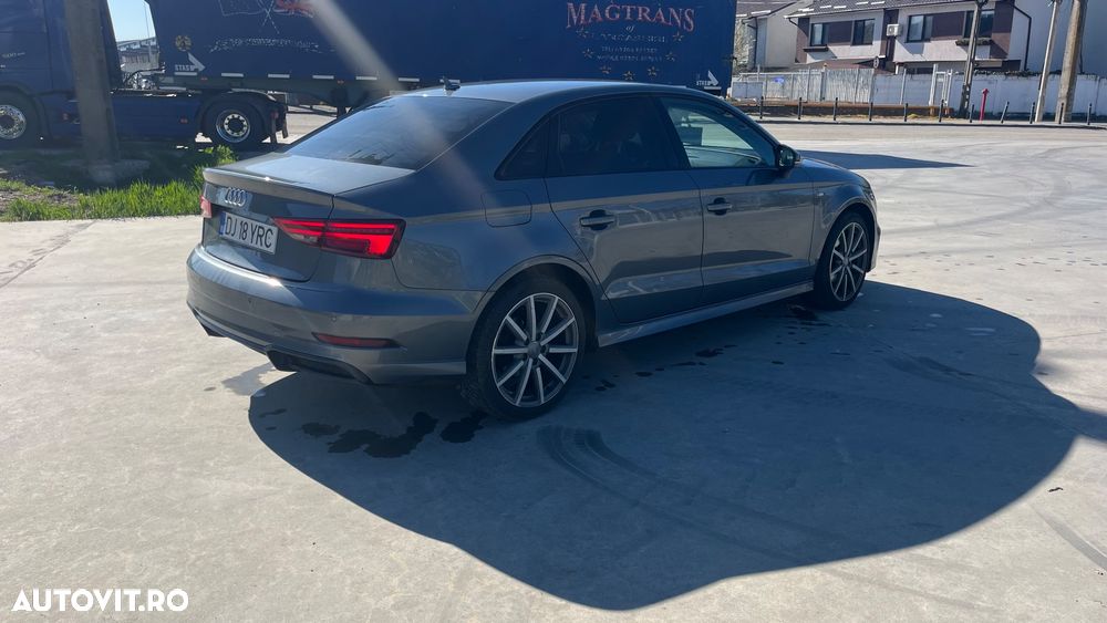 Audi A3 1.6 30 TDI S tronic Sport - 2