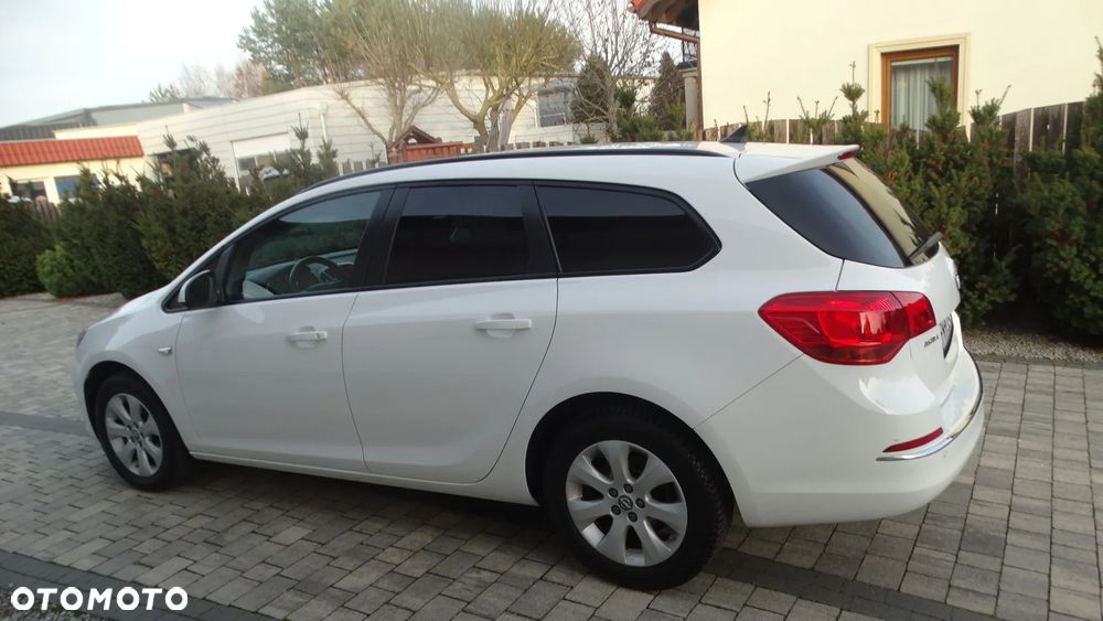 Opel Astra 1.4 Turbo Design Edition - 8