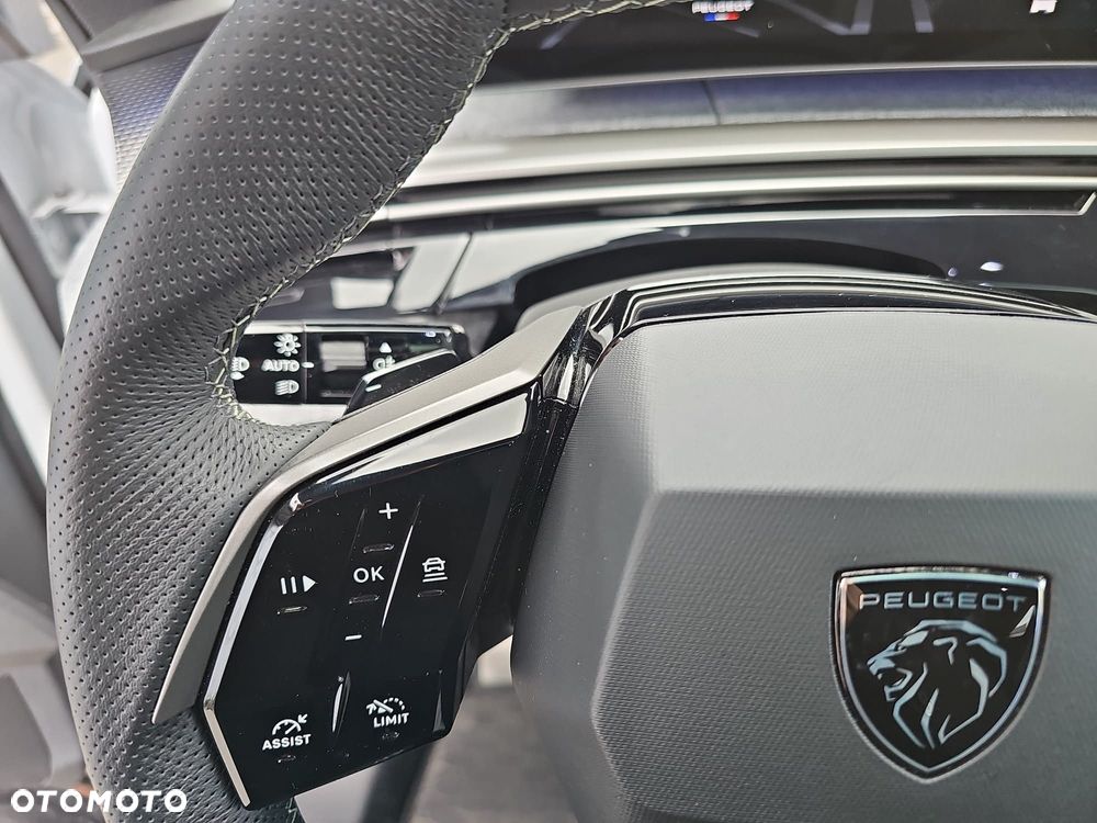 Peugeot 3008 1.2 PureTech mHEV GT S&S e-DCS6 - 14