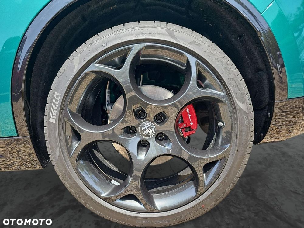 Alfa Romeo Stelvio 2.0 Turbo Veloce Q4 - 16
