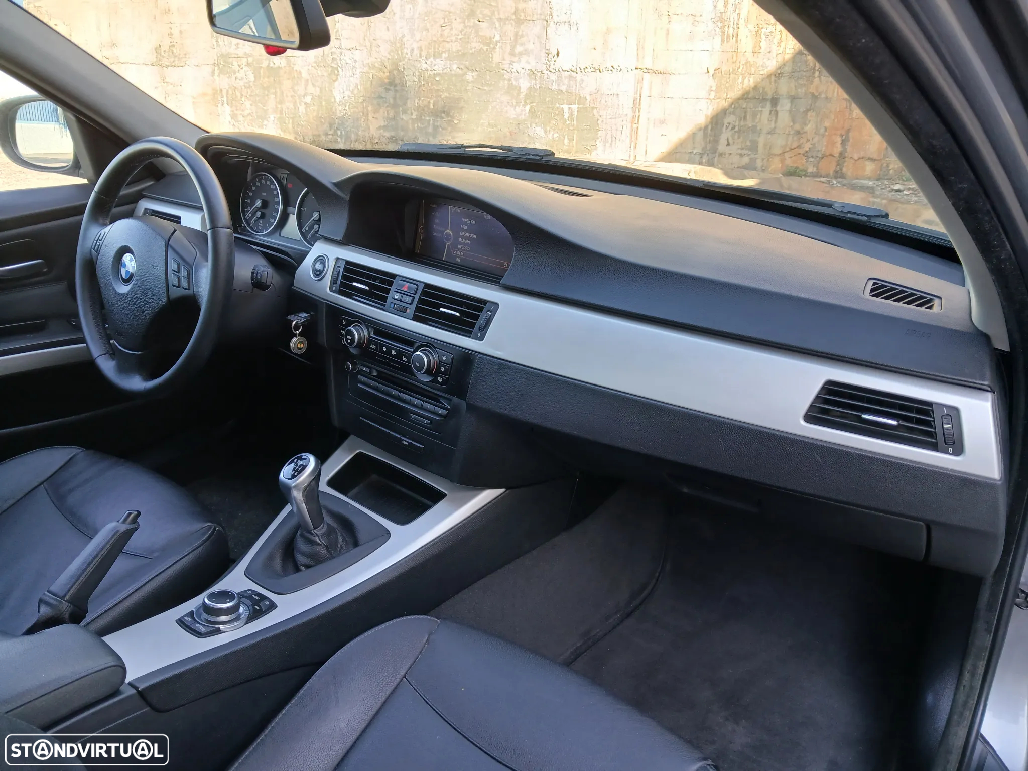 BMW 320 d Navigation Sport - 15