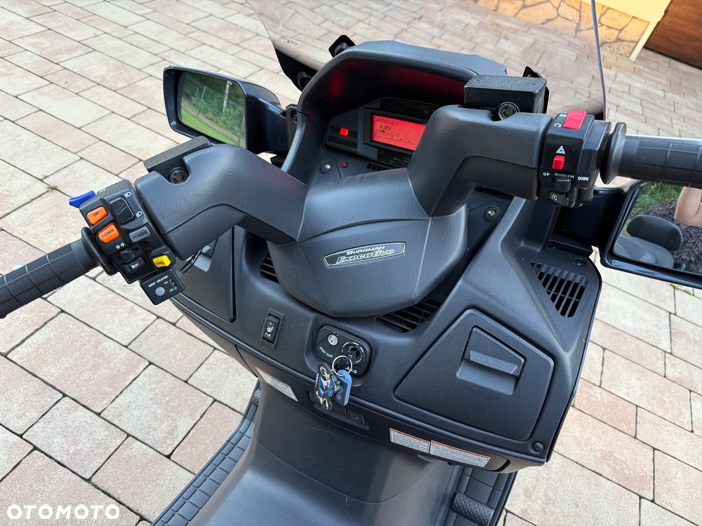 Suzuki Burgman - 4