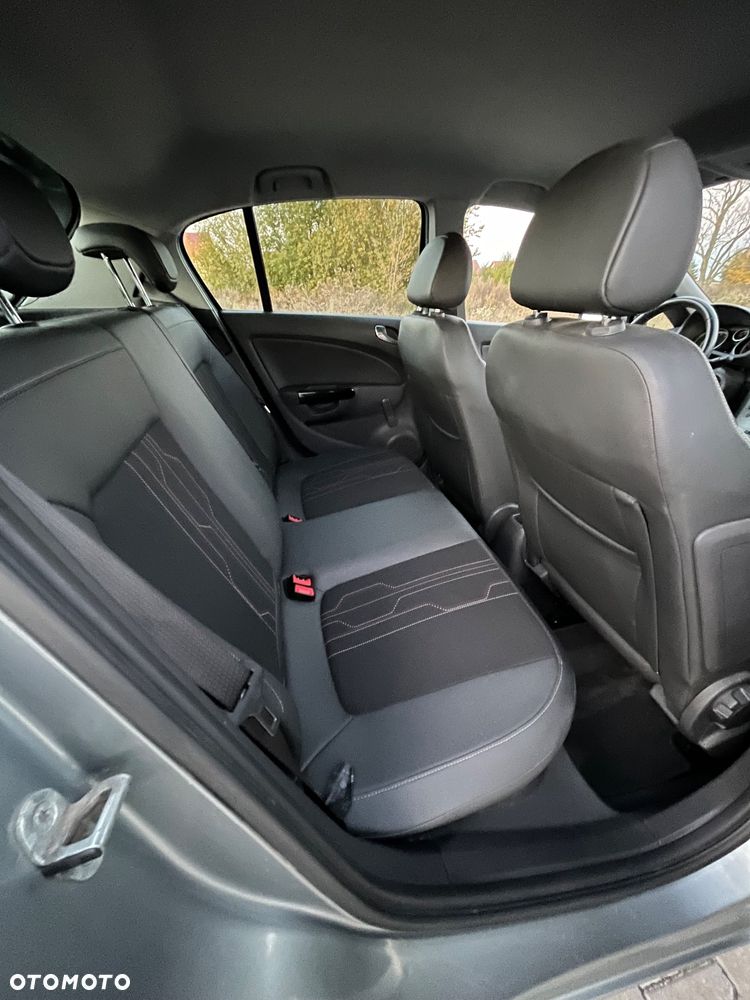 Opel Corsa 1.4 16V 150 Jahre - 10