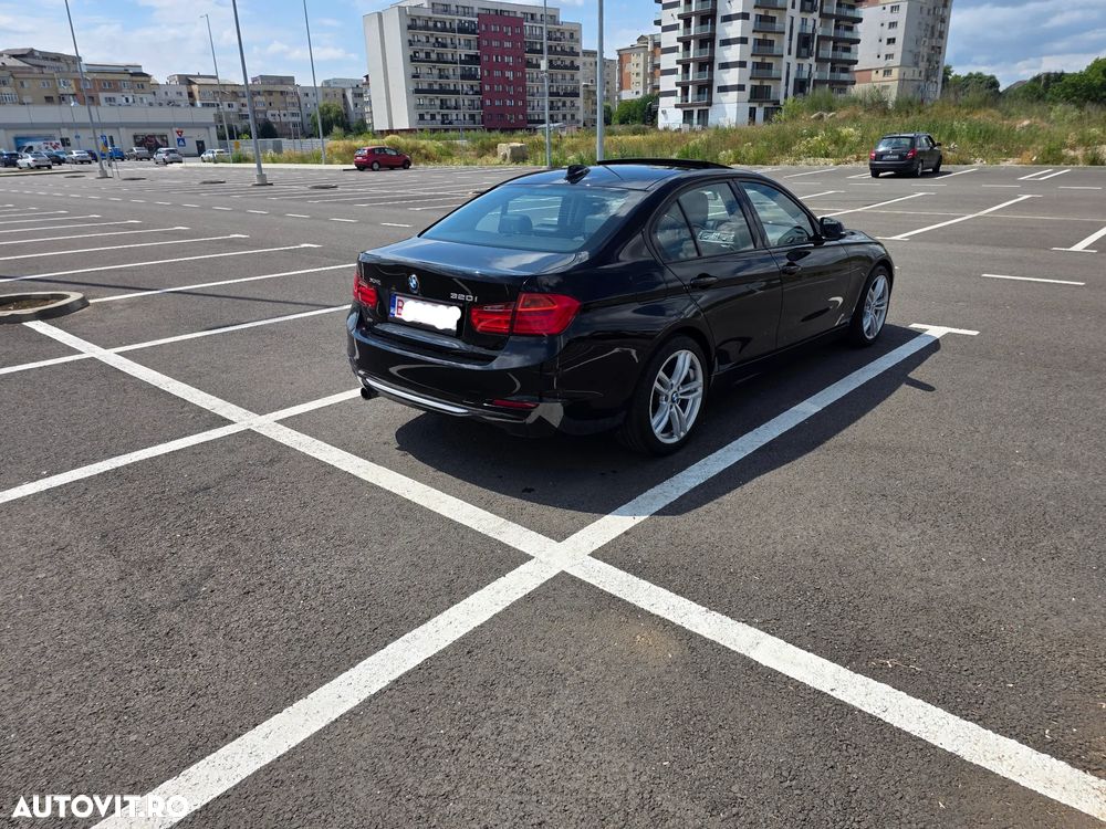 BMW Seria 3 320i xDrive Sport-Aut. Modern Line - 7