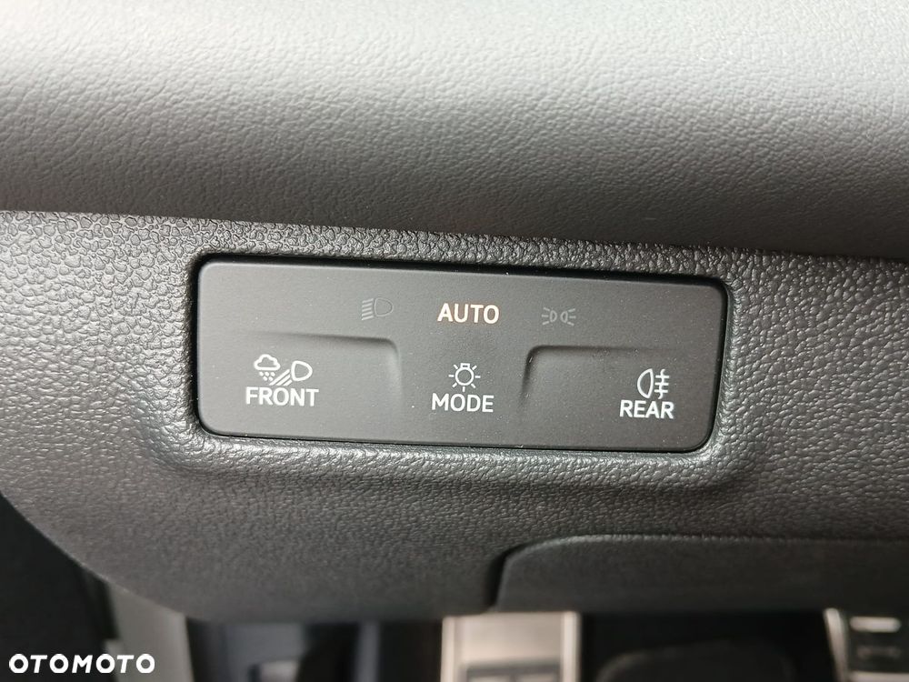 Volkswagen T-Roc 1.5 eTSI R-Line DSG - 25