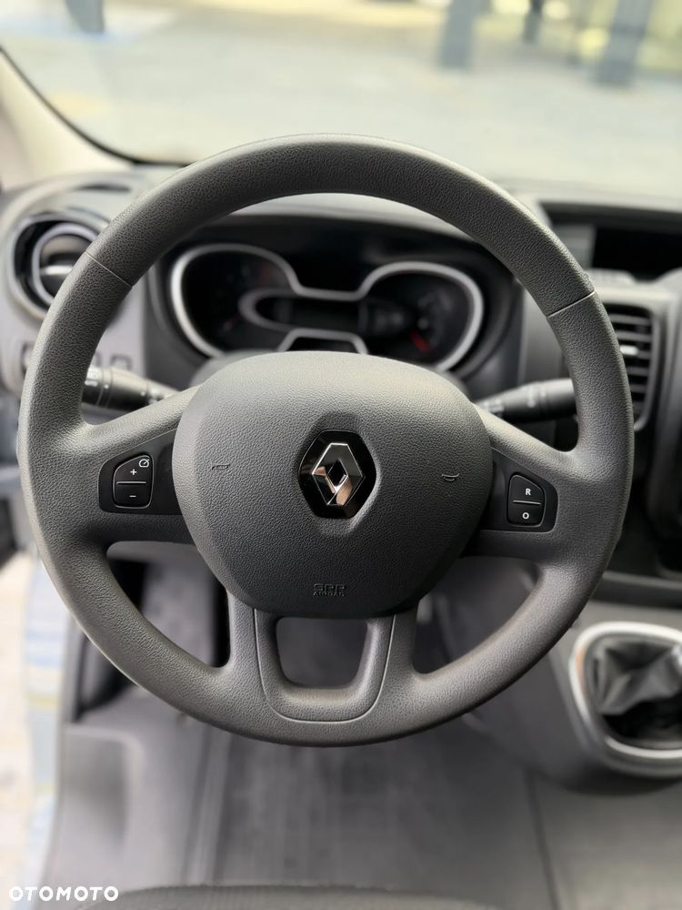 Renault TRAFIC - 22