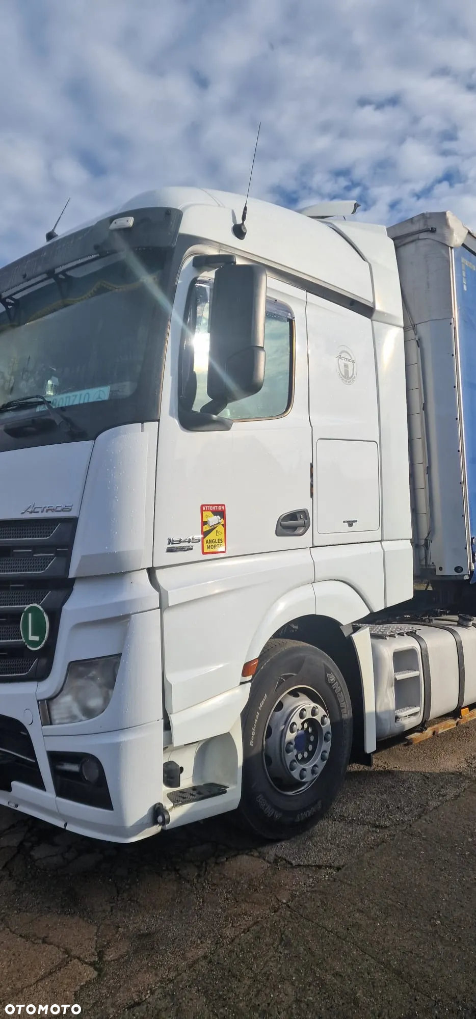 Mercedes-Benz Actros - 4