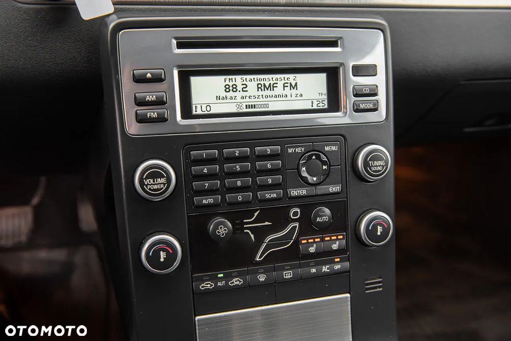 Volvo V70 2.0 Momentum - 20