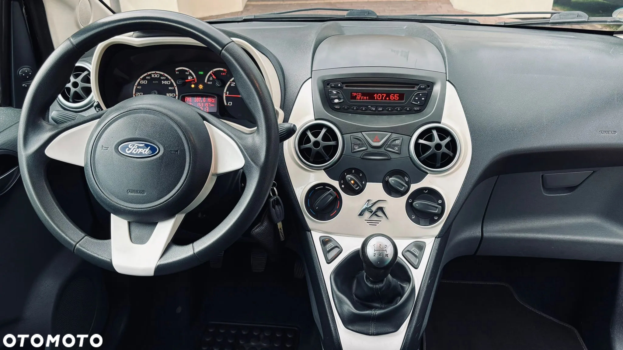 Ford KA 1.2 Titanium - 37