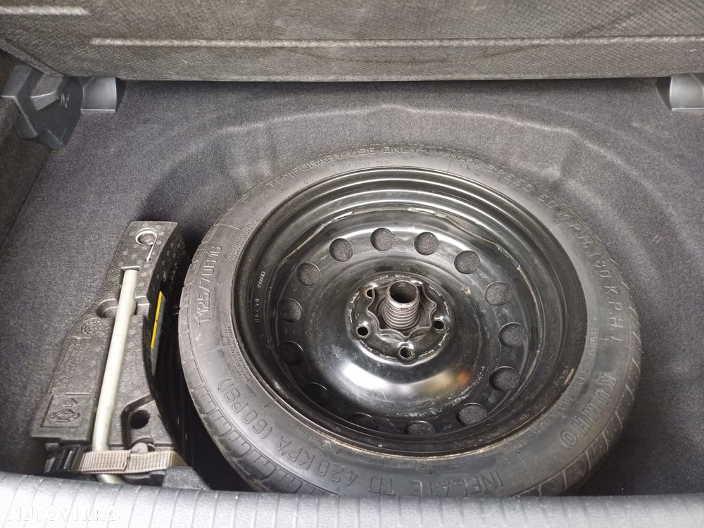 Volkswagen Golf 1.6 TDI DPF BMT Comfortline - 14