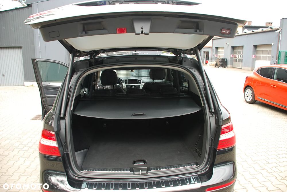 Mercedes-Benz ML 350 BlueTec 4-Matic - 18
