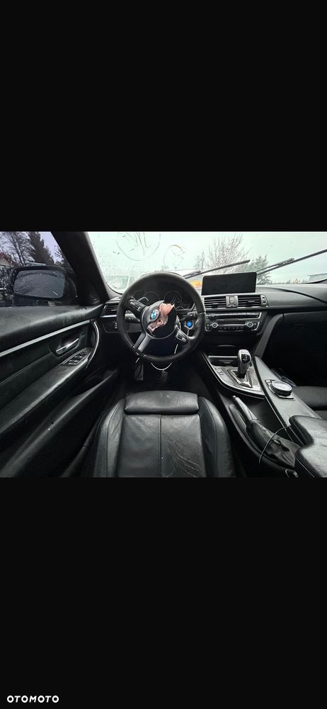 BMW Seria 3 335i xDrive - 12