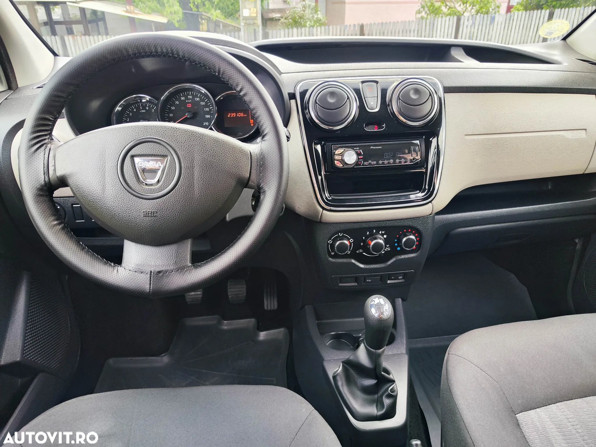 Dacia Dokker 1.5 dCi 90 CP Laureate - 11