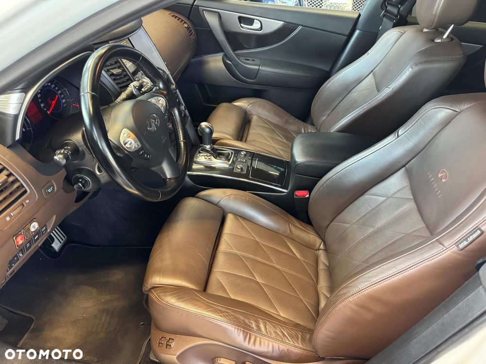Infiniti FX FX30d S Premium - 9