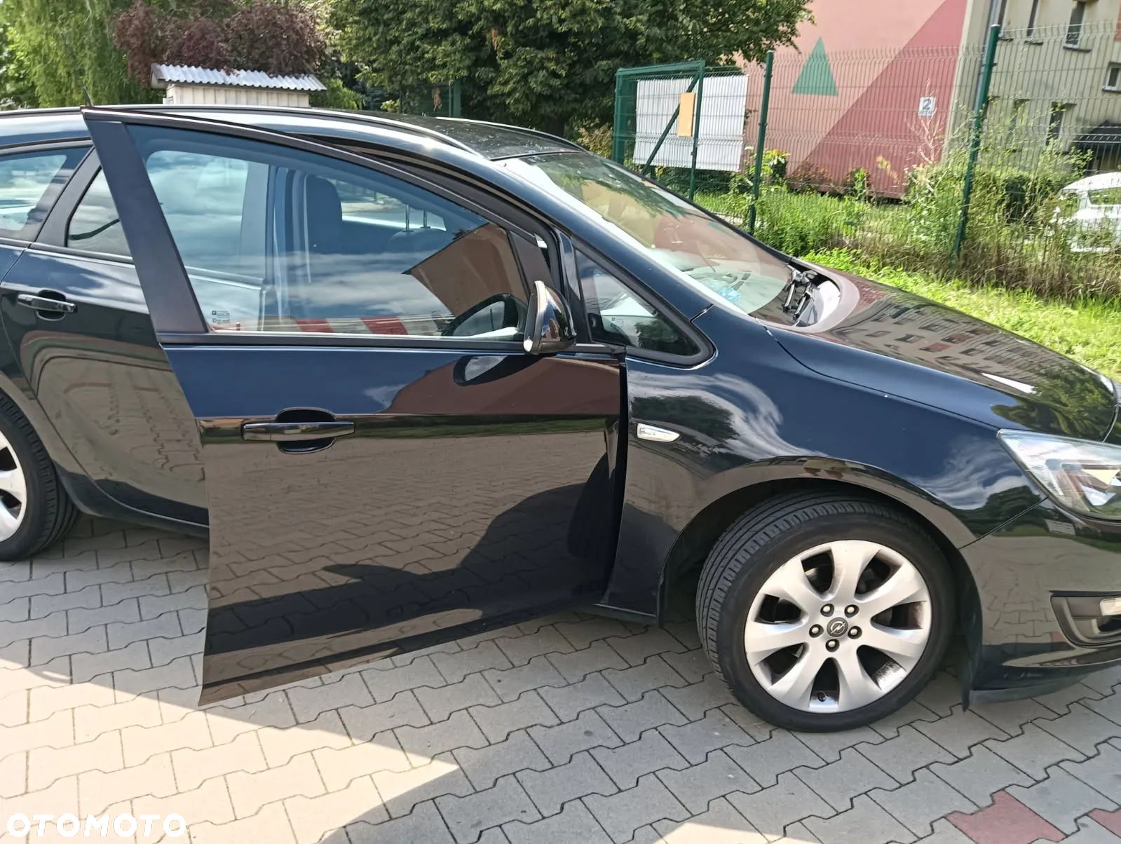 Opel Astra IV 1.6 Essentia - 1