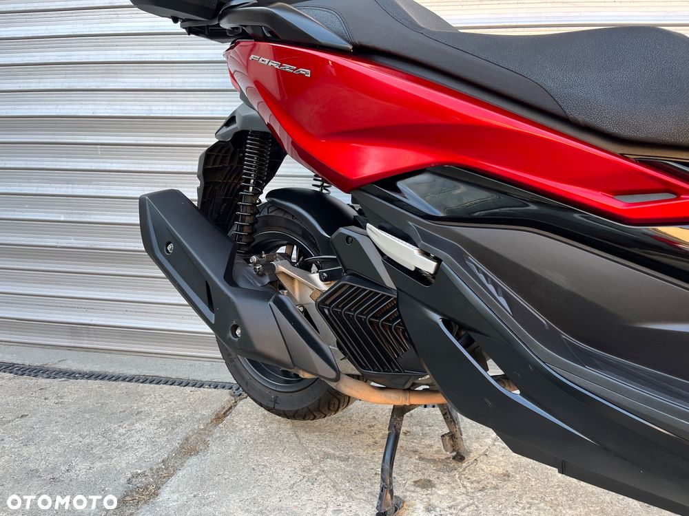 Honda NSS - 29