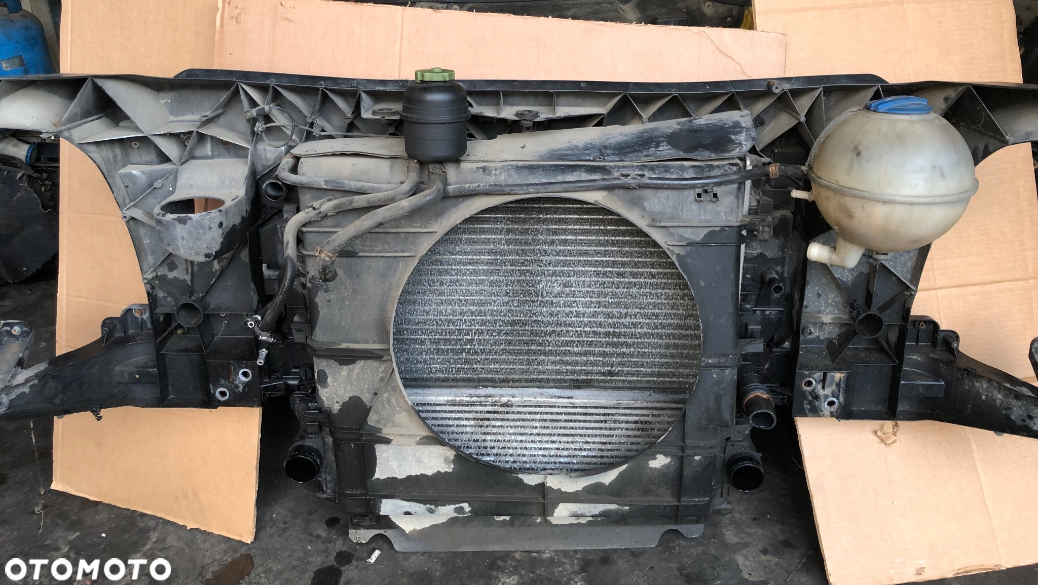 Pas przedni wzmocnienie chłodnice VW Volkswagen CRAFTER 2.5 TDI - 3