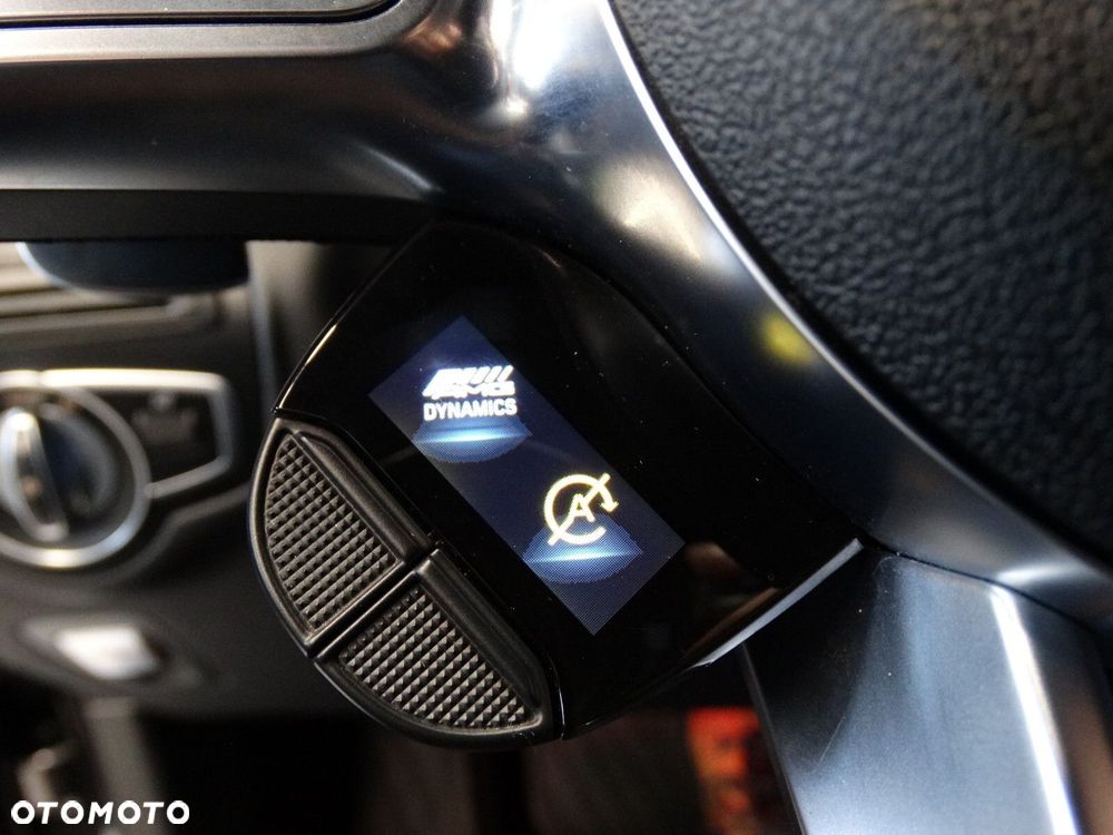 Mercedes-Benz GLC - 31