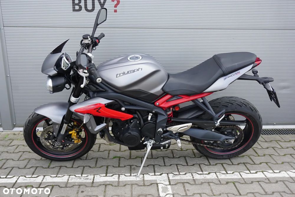 Triumph Street Triple - 14