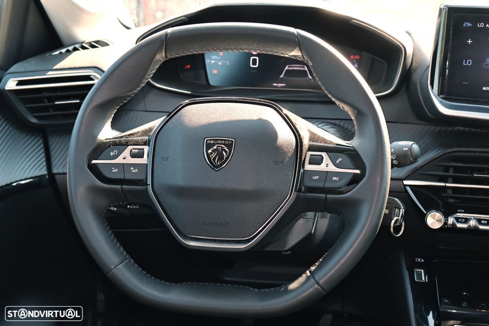 Peugeot 208 1.2 PureTech Allure - 8