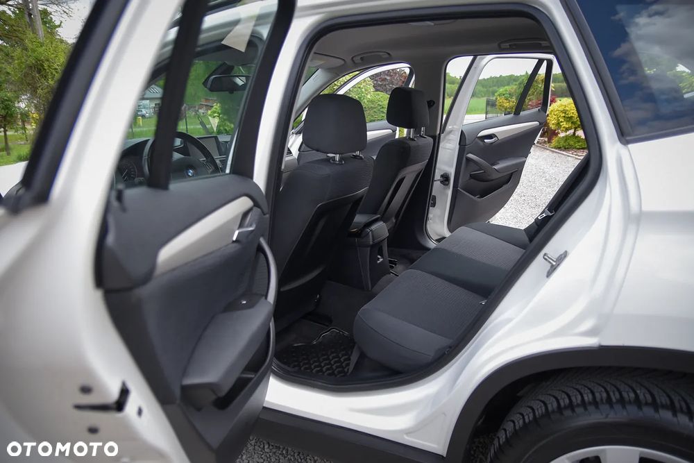 BMW X1 sDrive18i - 29