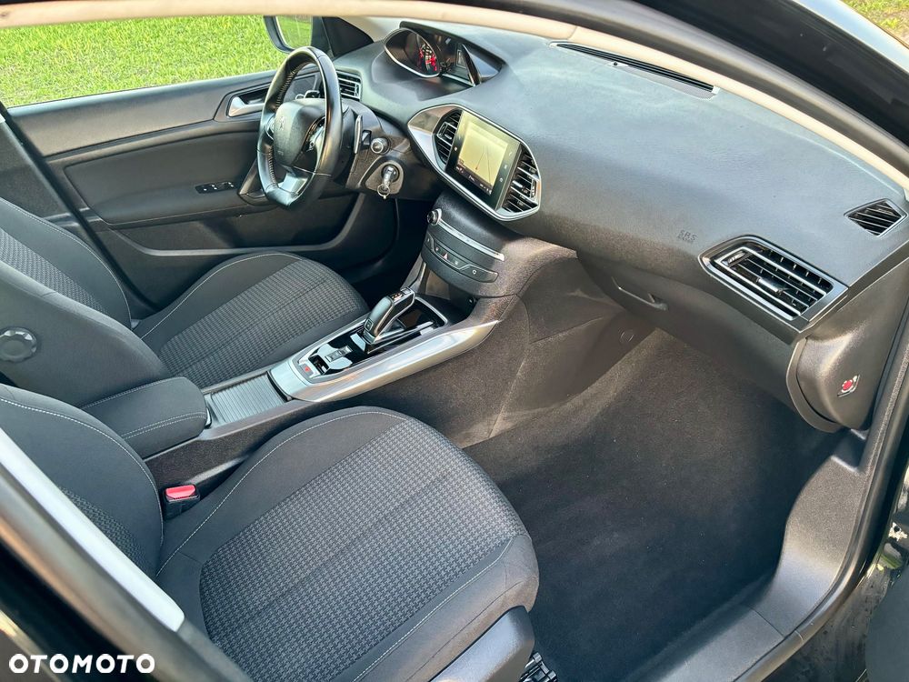 Peugeot 308 - 3