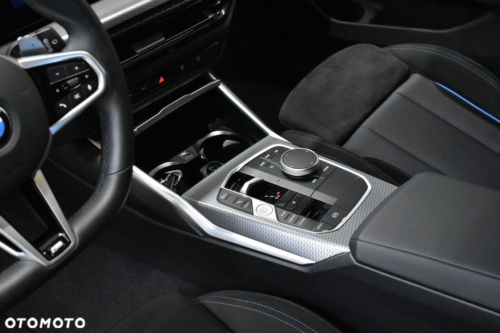 BMW Seria 3 330i M Sport sport - 19