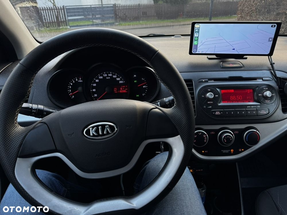 Kia Picanto 1.2 L - 6