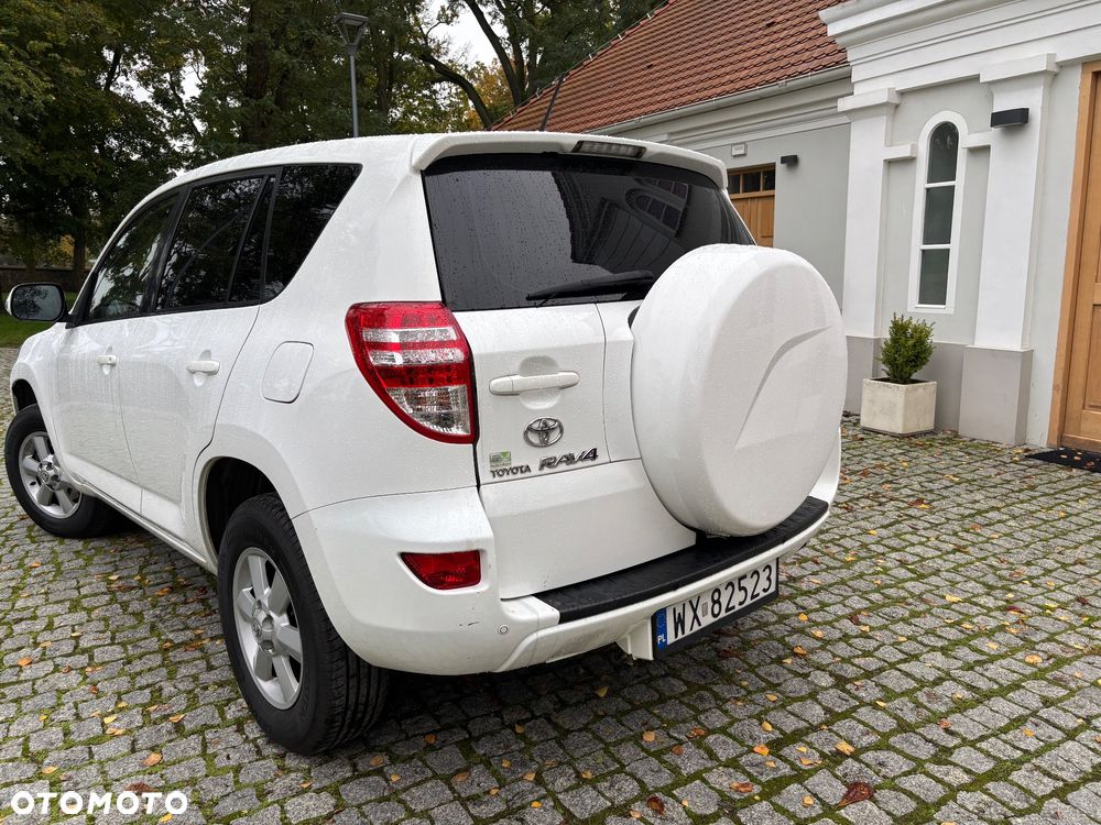 Toyota RAV4 - 3