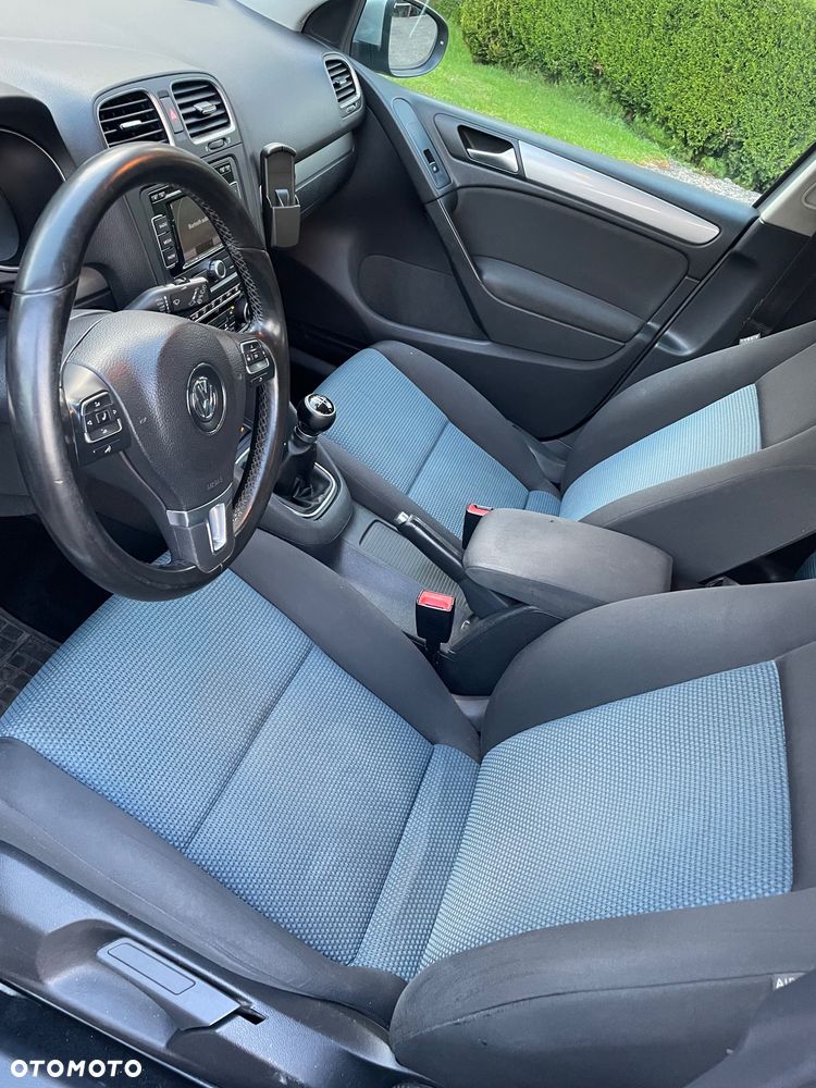 Volkswagen Golf 1.6 TDI DPF BlueMotion - 19