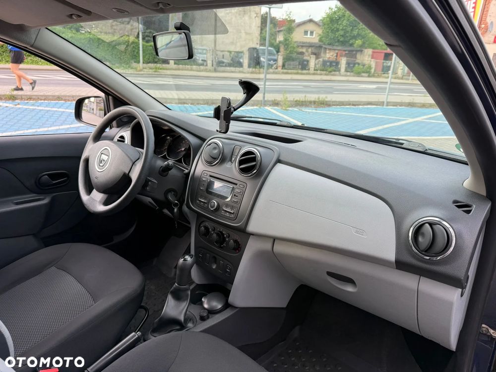 Dacia Sandero 1.2 16V - 11