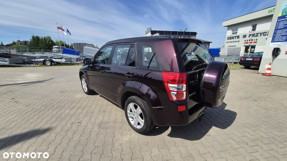 Suzuki Grand Vitara 2.0 De Luxe - 8