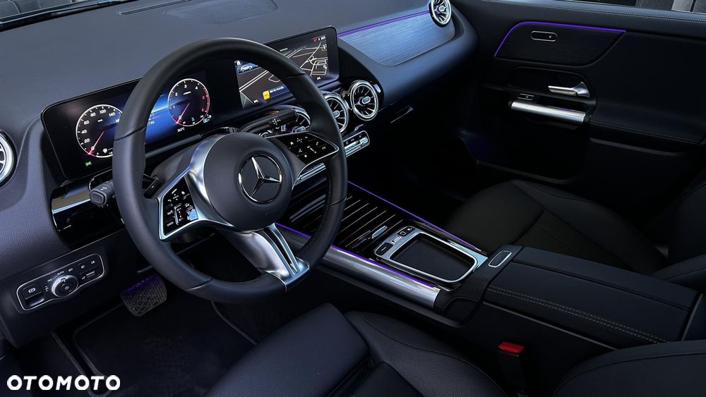Mercedes-Benz GLA 200 d - 11