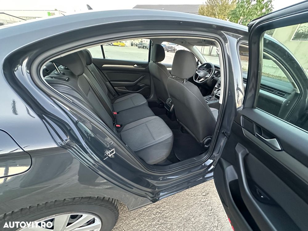 Volkswagen Passat 1.5 TSI ACT DSG Comfortline - 22