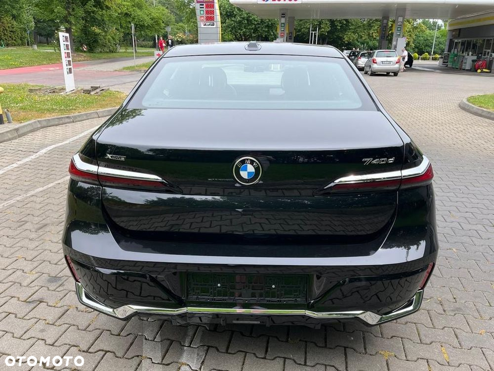 BMW Seria 7 740d xDrive sport - 5