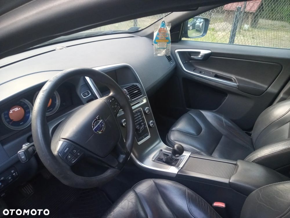 Volvo XC 60 D3 R-Design Summum - 10