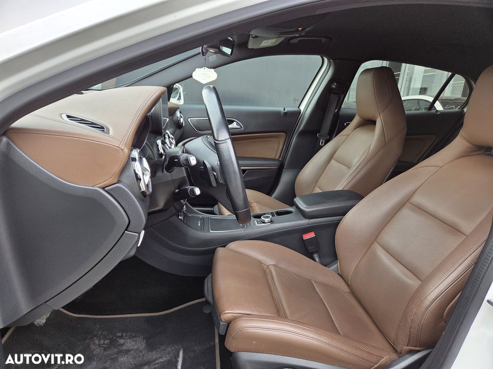 Mercedes-Benz GLA 200 d 4MATIC Aut. - 22