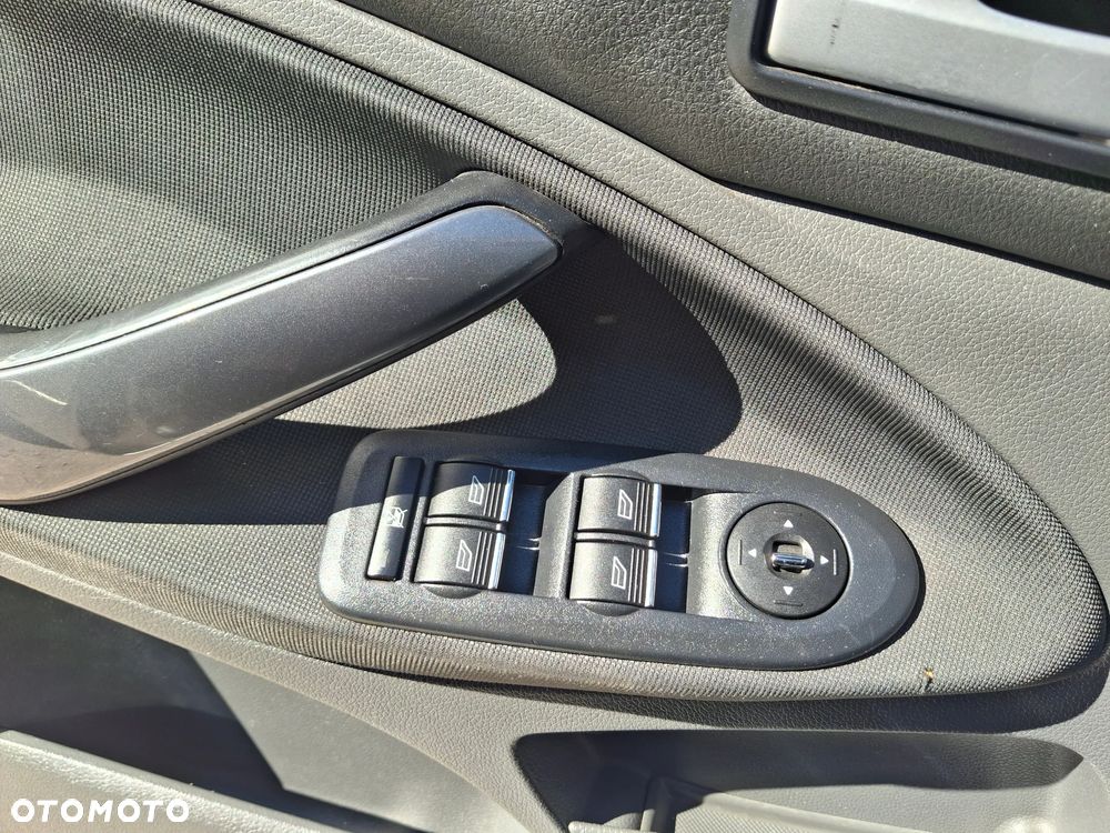 Ford C-MAX 2.0 Titanium - 17