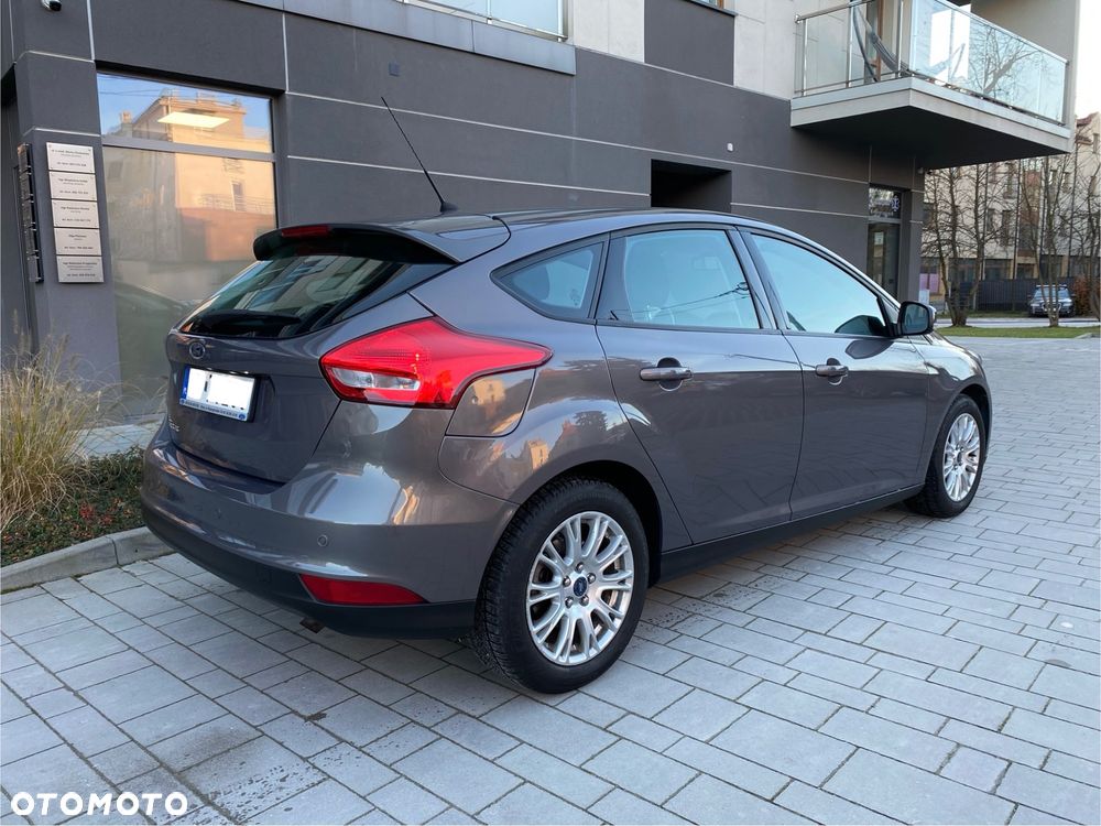 Ford Focus 1.6 Trend - 13