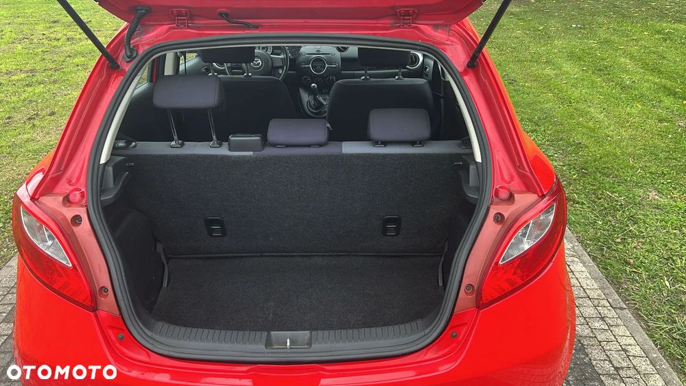 Mazda 2 - 7