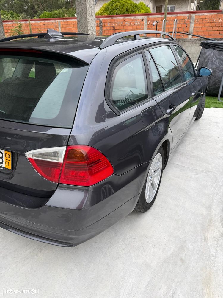 BMW 320 d - 4