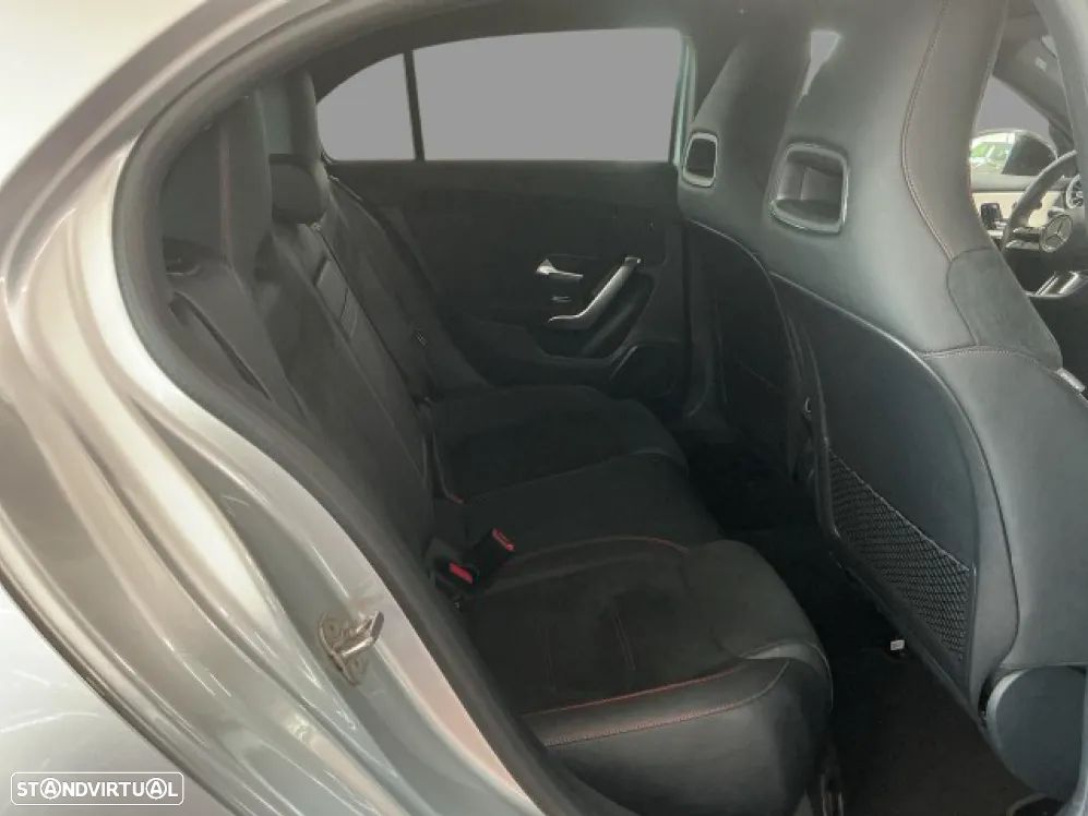 Mercedes-Benz A 250 e 8G-DCT AMG Line - 10