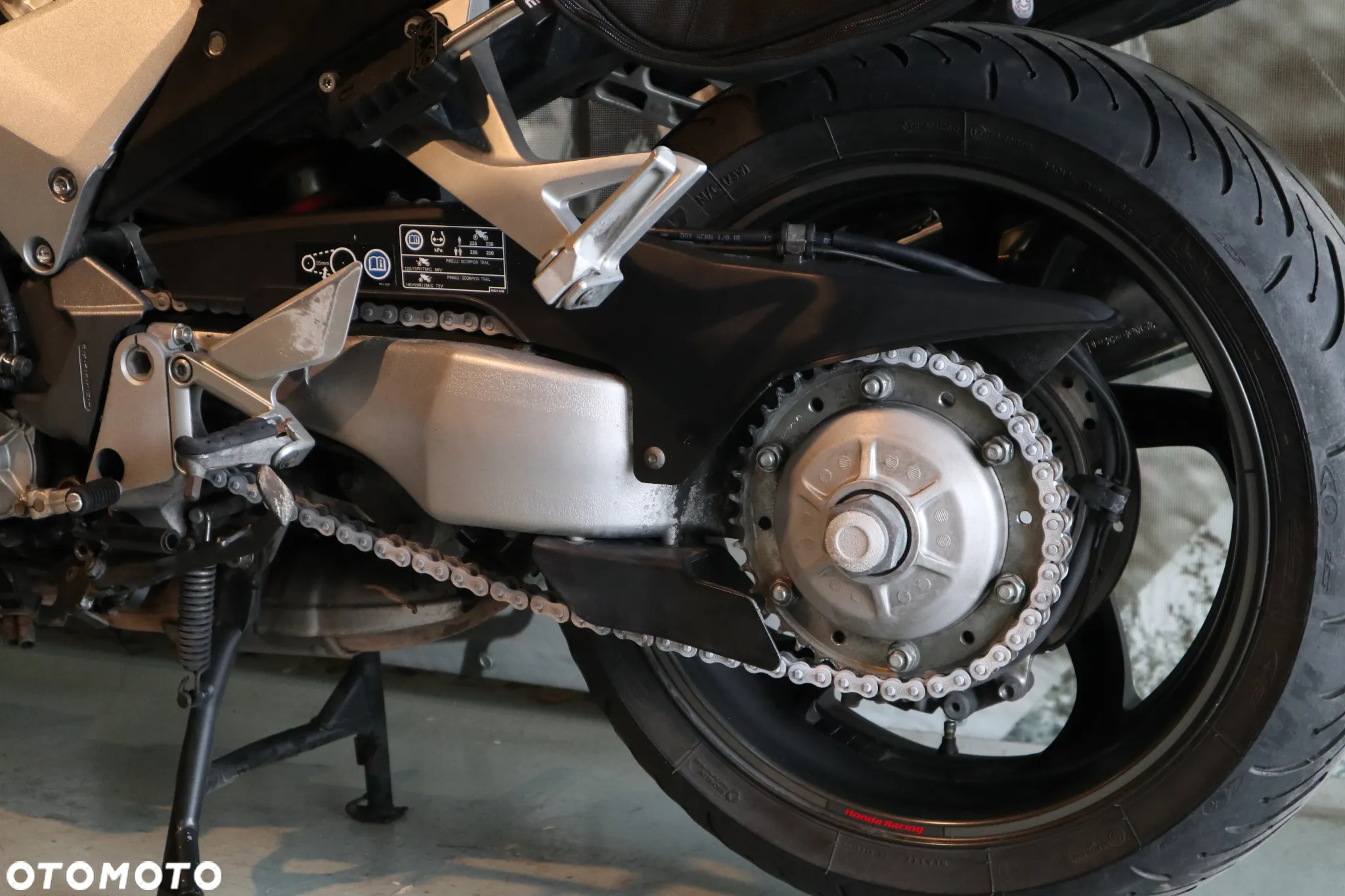 Honda VFR - 7